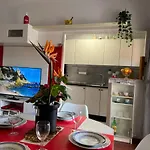 아파트 El Balcon De La Chus 료렛 드 마르
